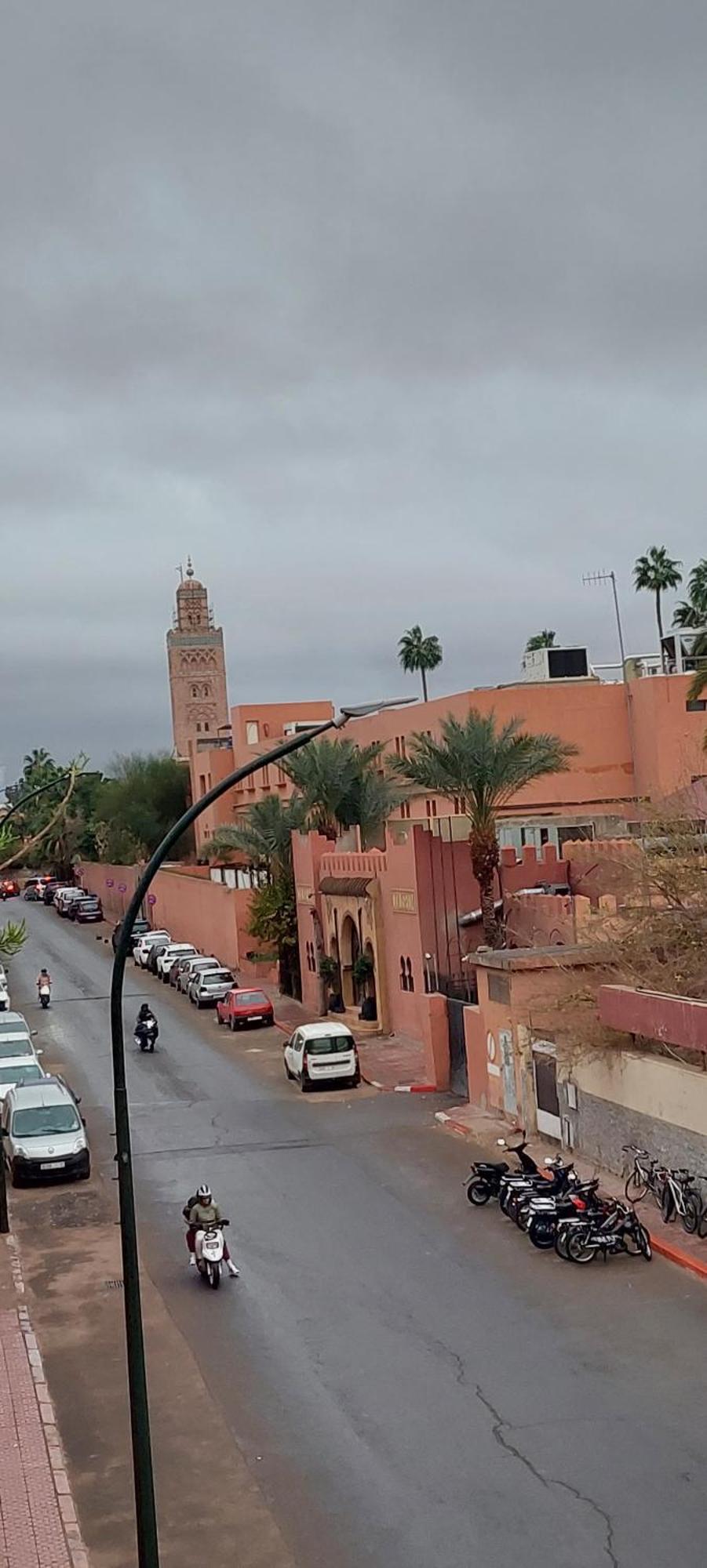 Riad La Rose Des Sables Marrakesh Bagian luar foto
