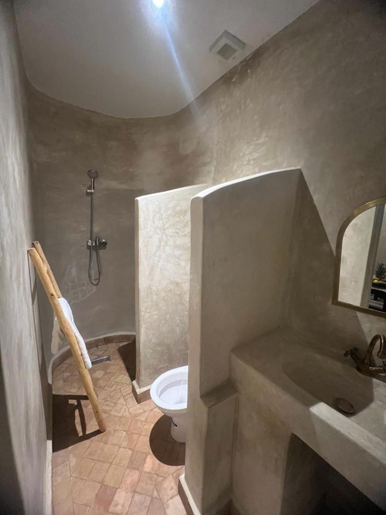 Riad La Rose Des Sables Marrakesh Bagian luar foto