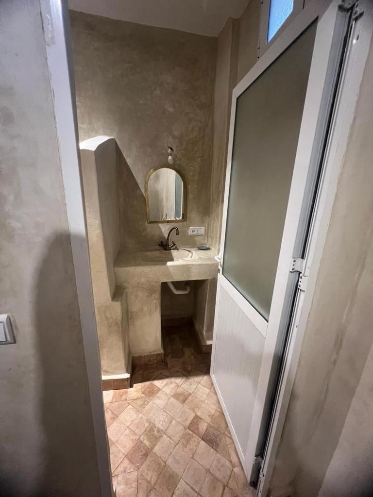 Riad La Rose Des Sables Marrakesh Bagian luar foto